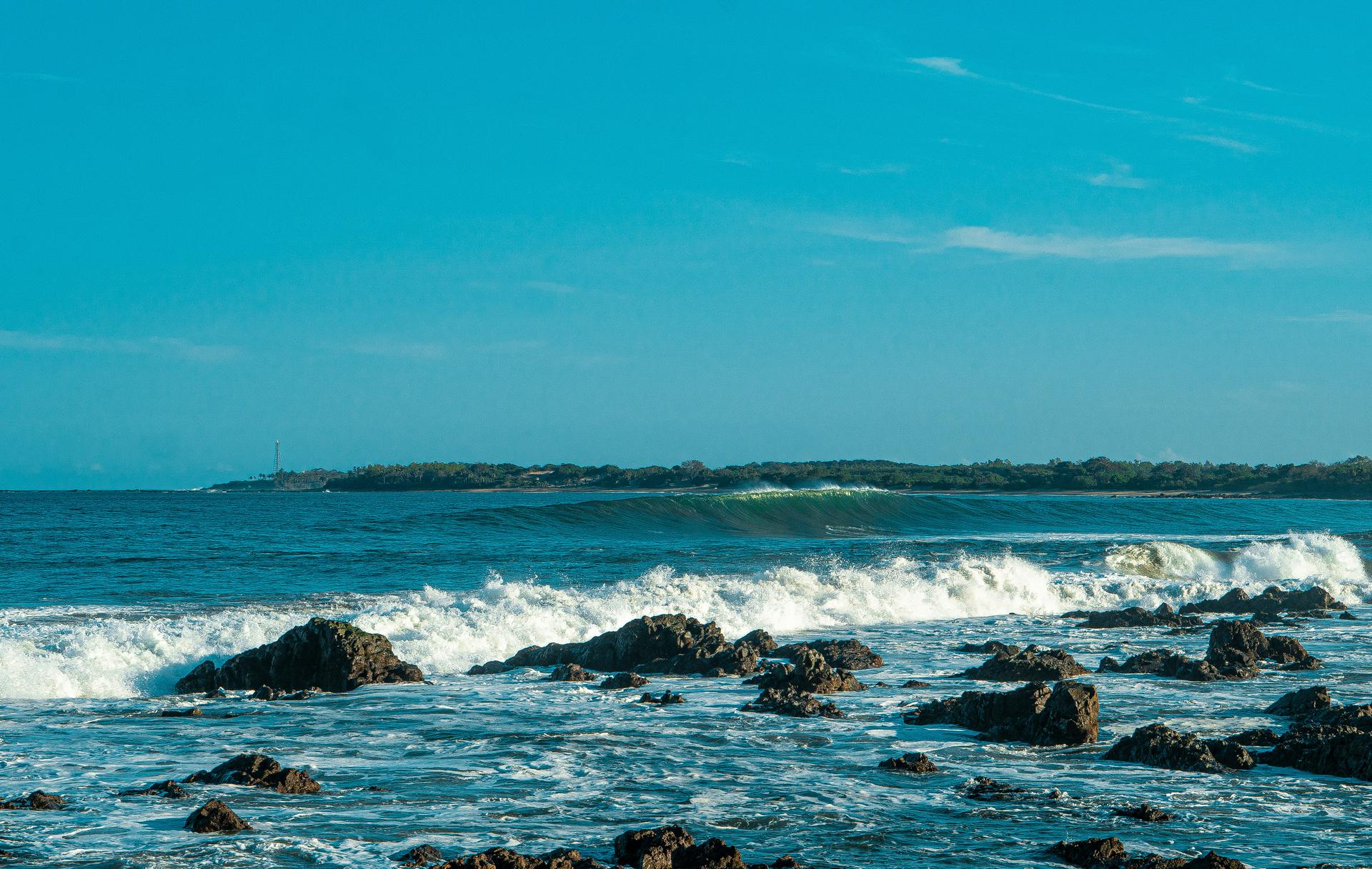 Pedasi ocean waves